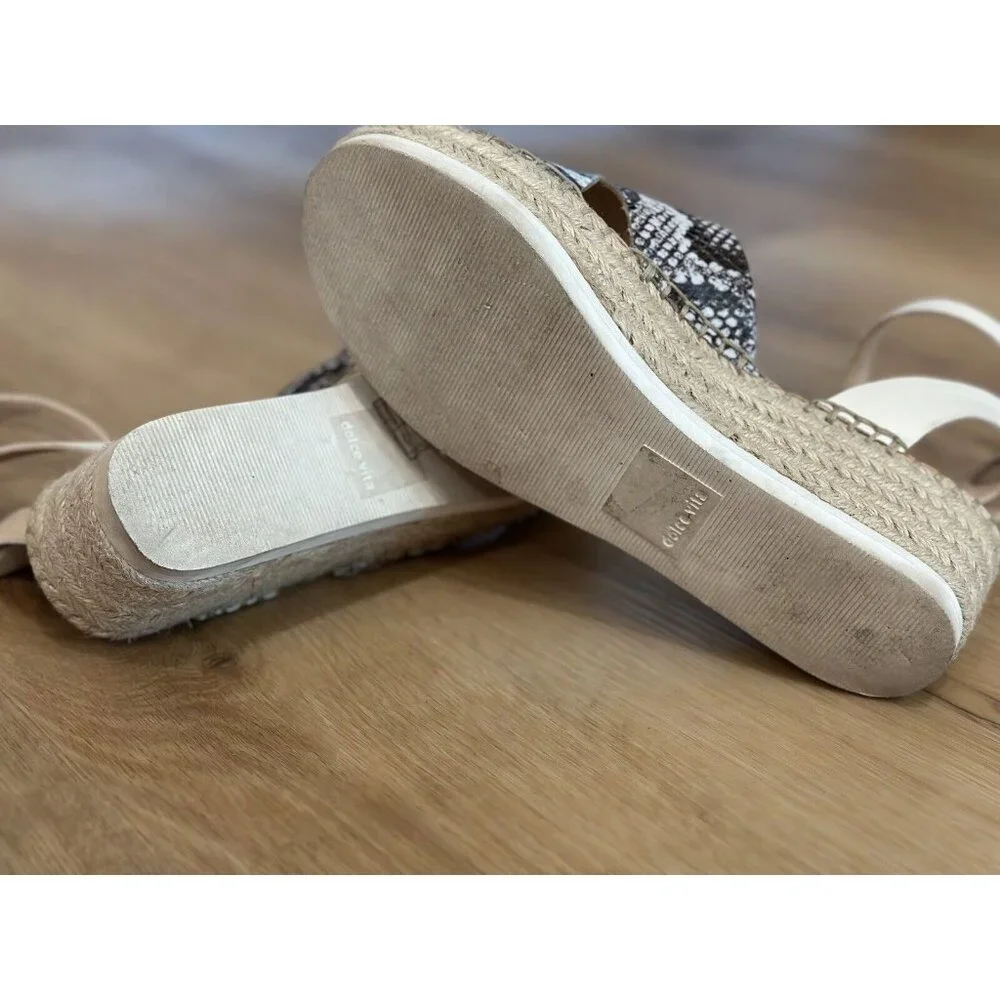 Dolce Vita Women’s Stella Ivory Snake Print Sandal Size 9.5‎